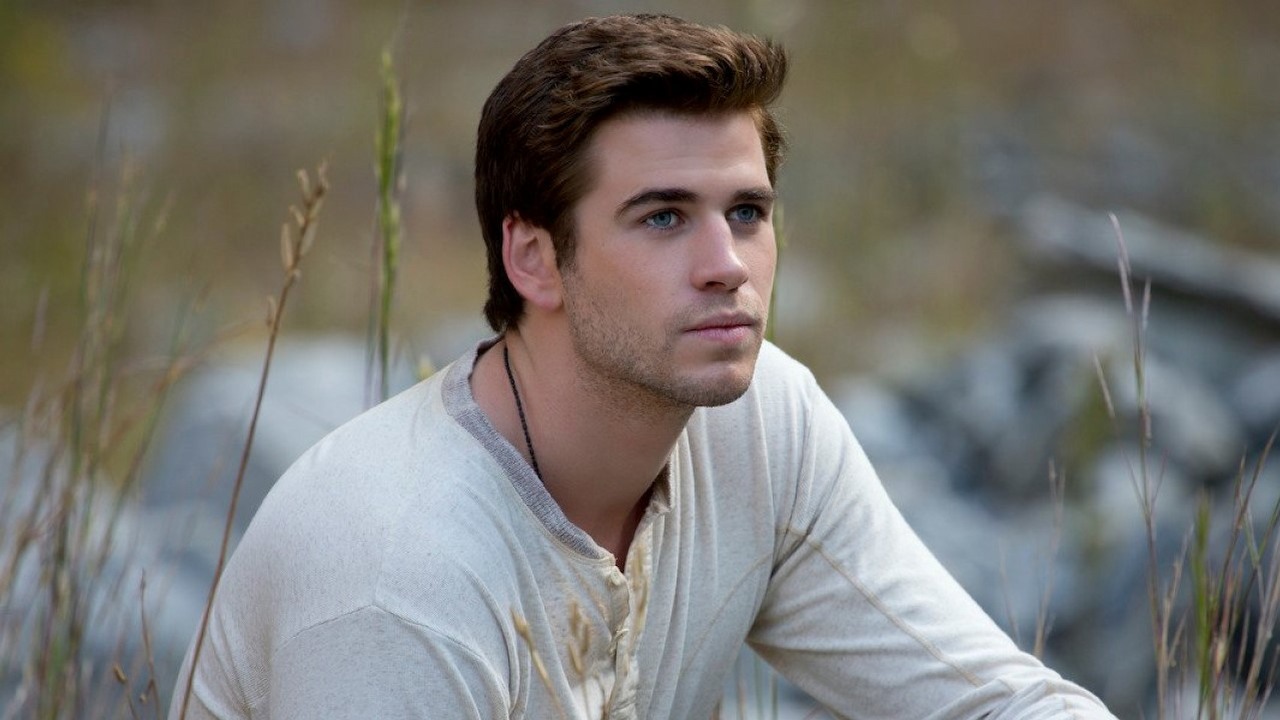 Agent 007 sprzed lat chce, żeby Jamesa Bonda zagrał Liam Hemsworth, źródło grafiki: Igrzyska śmierci; Gary Ross; Lionsgate; 2011.