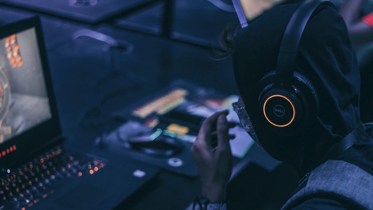 Wystartował „Weekend Turbo Rabatów” w Media Expert, źródło grafiki: Fredrick Tendong; Unsplash.com; 2019.
