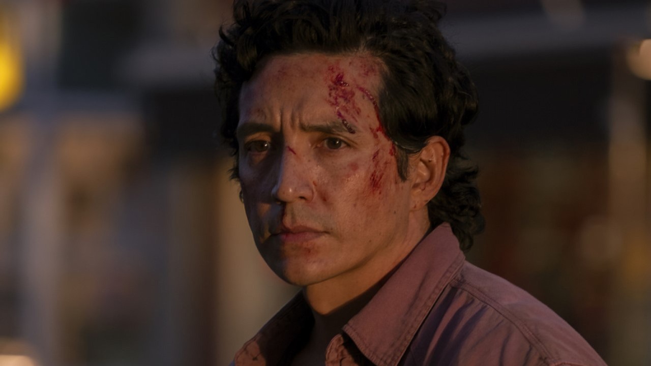 Dokrętki w The Last of Us przygotowały grunt pod relację, która zaowocuje w 2. sezonie, źródło grafiki: The Last of Us; Craig Mazin i Neil Druckmann; HBO; 2023.