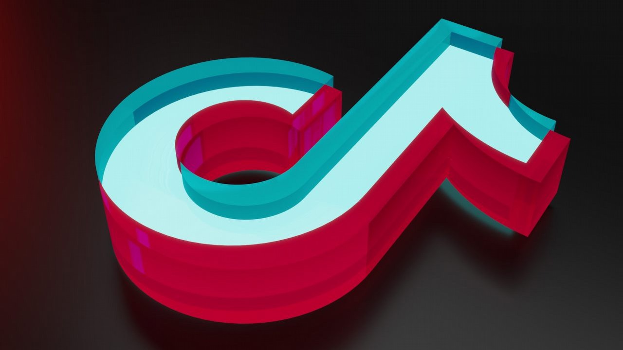 TikTok manipuluje; pracownicy sami decydują, co jest popularne, źródło grafiki: Unsplash | Eyestetix Studio..