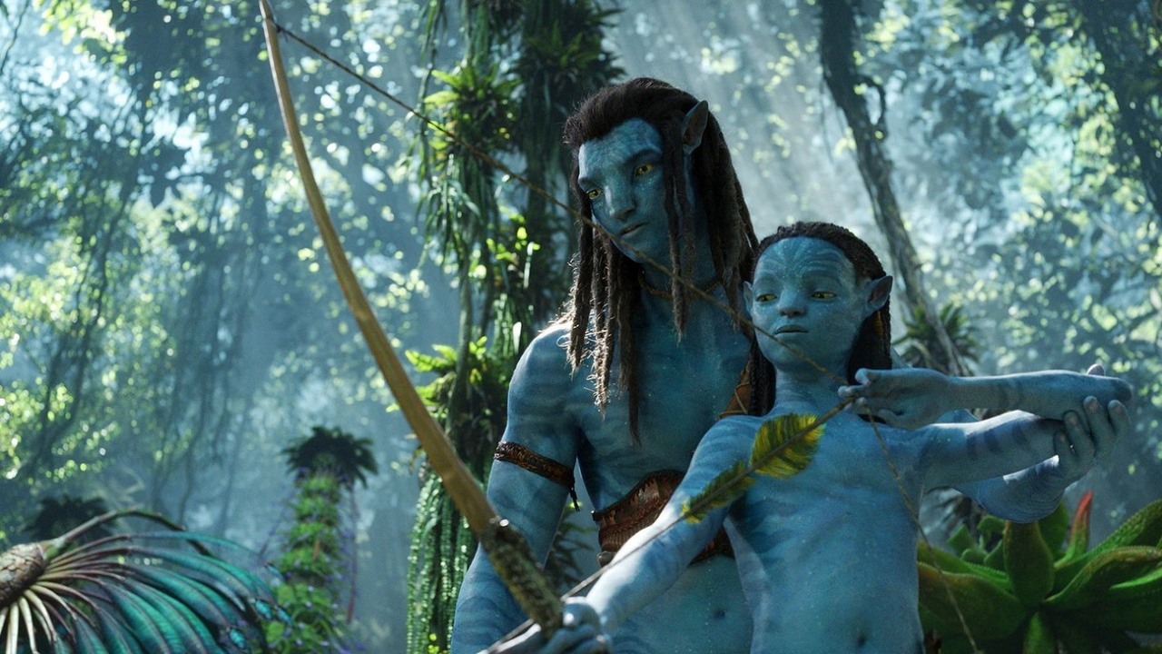 Avatar 2 przebił 2 mld dolarów w box office; James Cameron z nowym rekordem, źródło grafiki: Avatar: Istota wody; reż. James Cameron; 20th Century Studios; 2022.