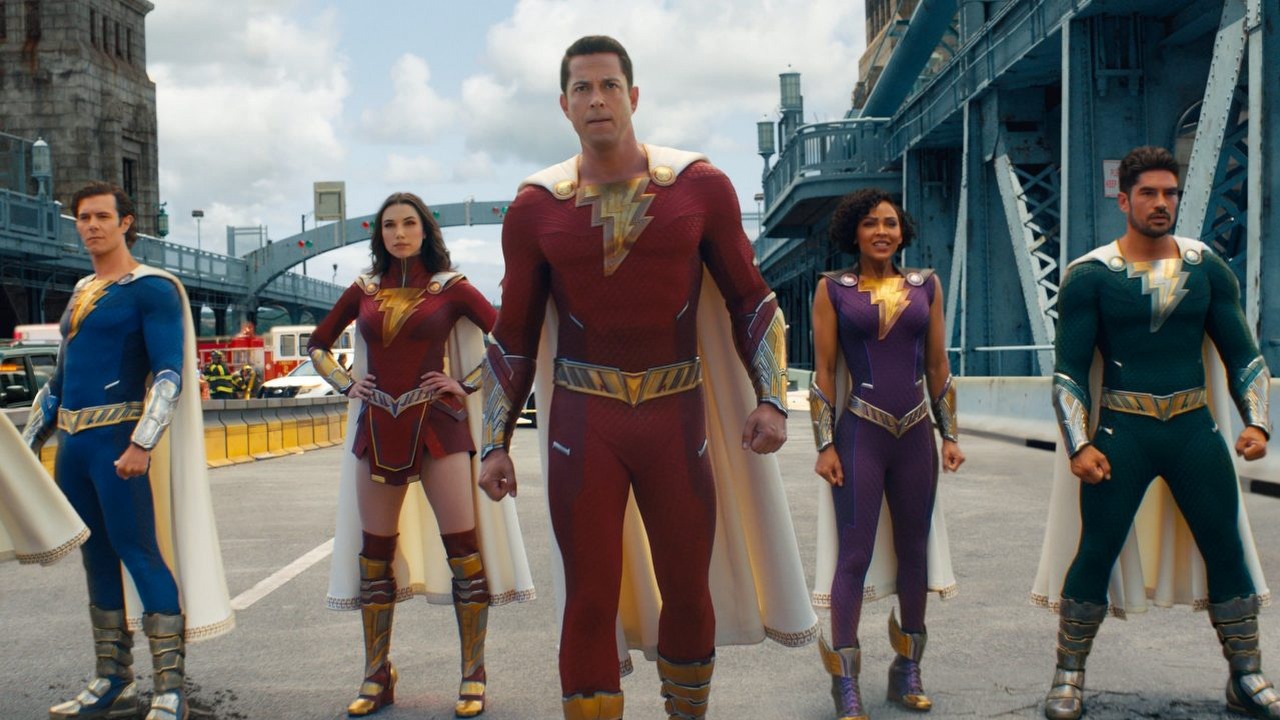 W nowym zwiastunie Shazam 2 bohaterowie są bliscy porażki, źródło grafiki: Shazam! Gniew bogów; reż. David F. Sandberg; Warner Bros. Pictures; 2023.