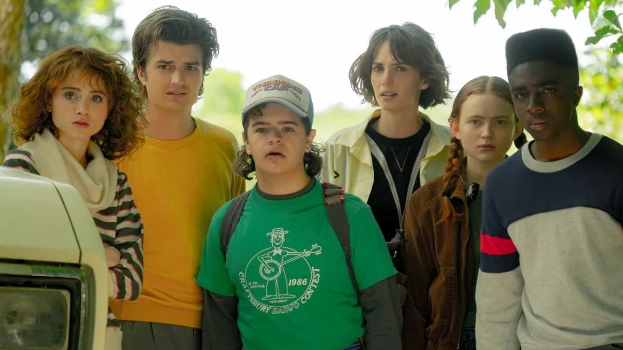 Stranger Things to najczęściej oglądany serial 2022 roku, źródło grafiki: Stranger Things; Matt Duffer i Ross Duffer; Netflix; 2016.