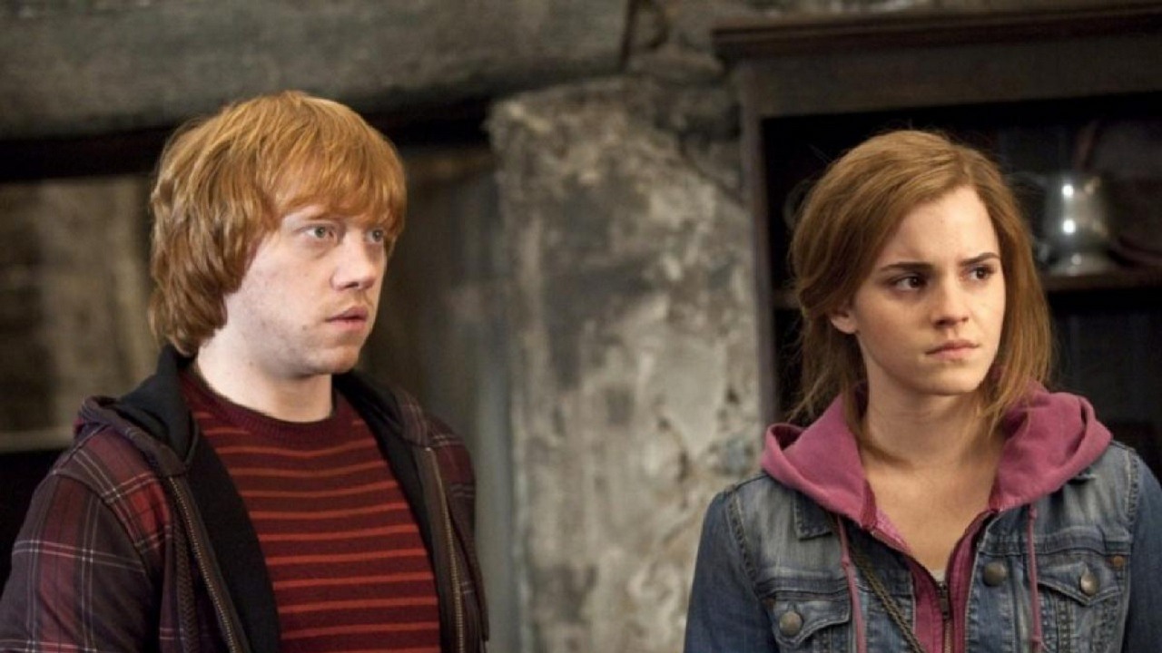 Rupert Grint uważa, że Harry Potter powinien wrócić jako serial, źródło grafiki: Harry Potter i Insygnia Śmierci: Część II; David Yates; Warner Bros.; 2012.