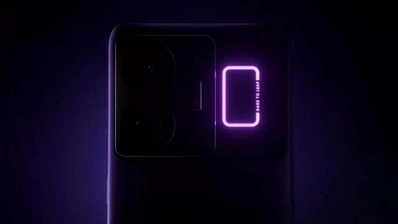 Ten smartfon naładujesz w mniej niż 10 minut - Chińczycy nie bawią się w półśrodki, źródło grafiki: Realme.