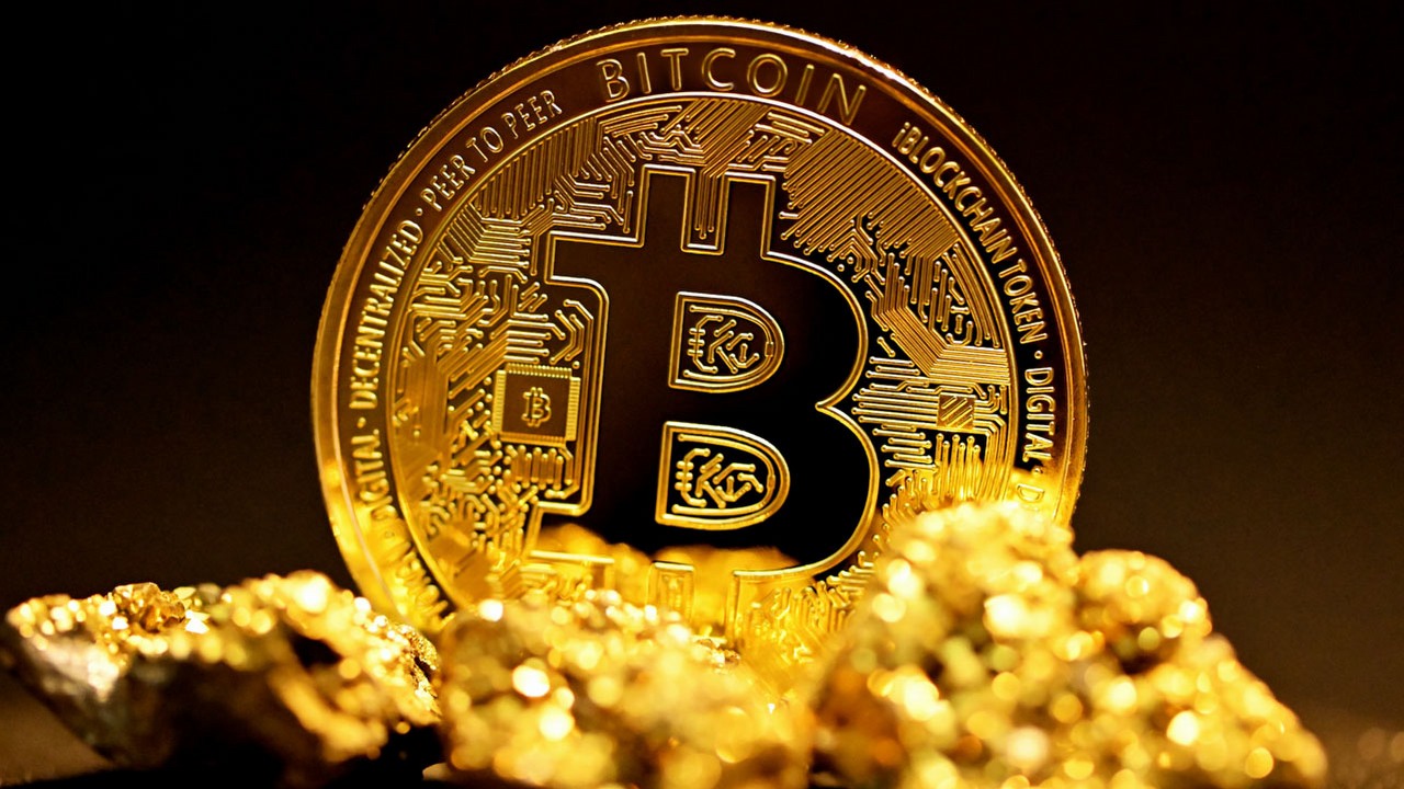 Bitcoin wraca na szczyt, najwyższy kurs od pół roku daje nadzieję górnikom, źródło grafiki: Źródło: Unsplash | Kanchanara.