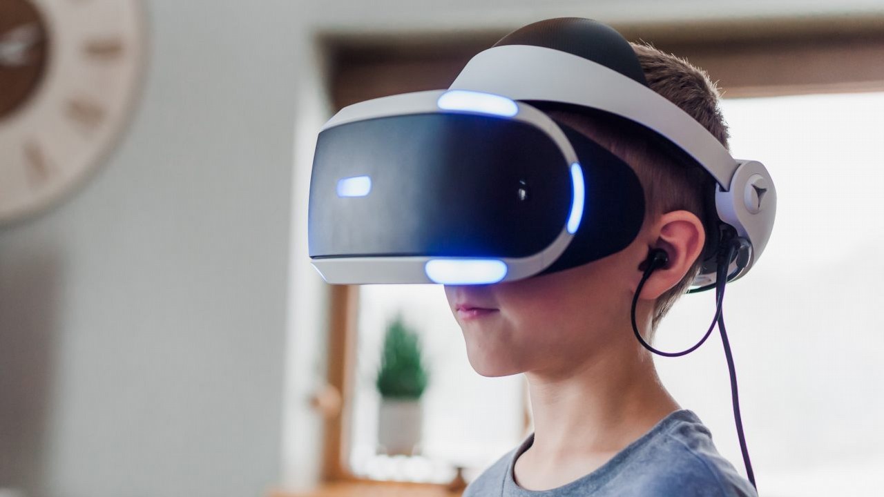 Gigant technologiczny twierdzi, że VR nie ma sensu, porzuca rozwój, źródło grafiki: Unsplash | Jessica Lewis..