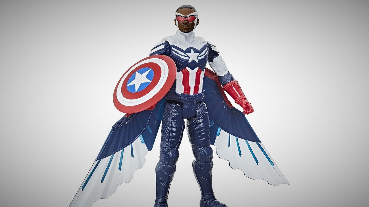 Figurki Hasbro Marvel Avengers w dużych obniżkach z Turbo Rabatami Media Expert, źródło grafiki: HASBRO, grafika promocyjna.