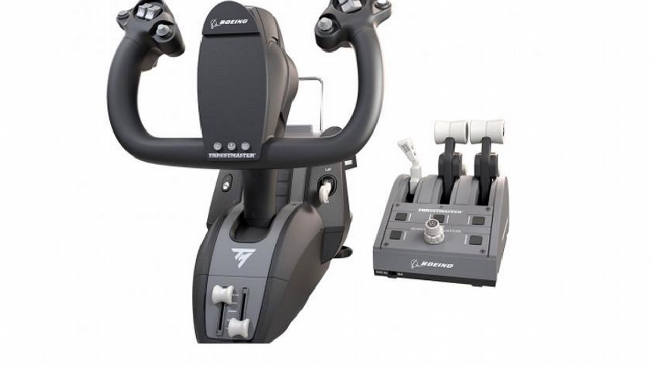 Joystick Thrustmaster w dobrej promocji w RTV Euro AGD, źródło grafiki: Thrustmaster.