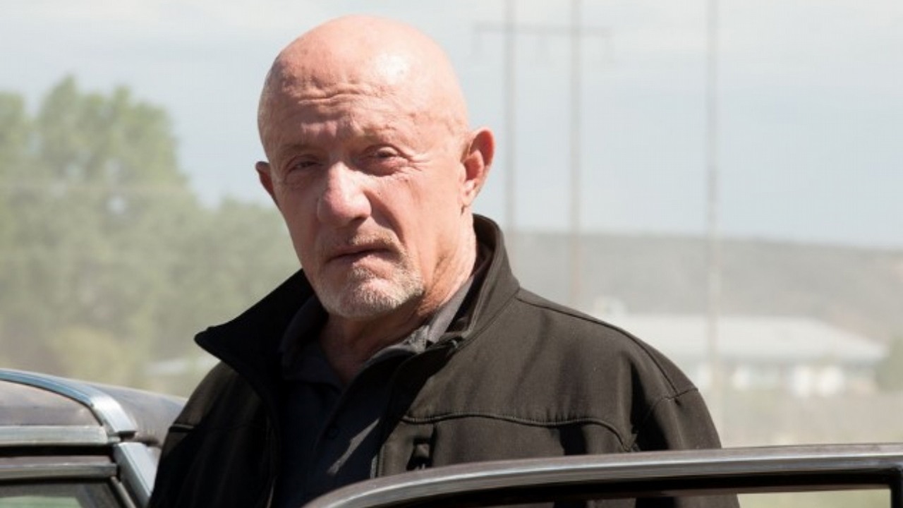 Mike z Breaking Bad powstał tylko dlatego, że jeden ważny aktor nie był dostępny, źródło grafiki: Zadzwoń do Saula, Vince Gilligan, Peter Gould, AMC, 2015.