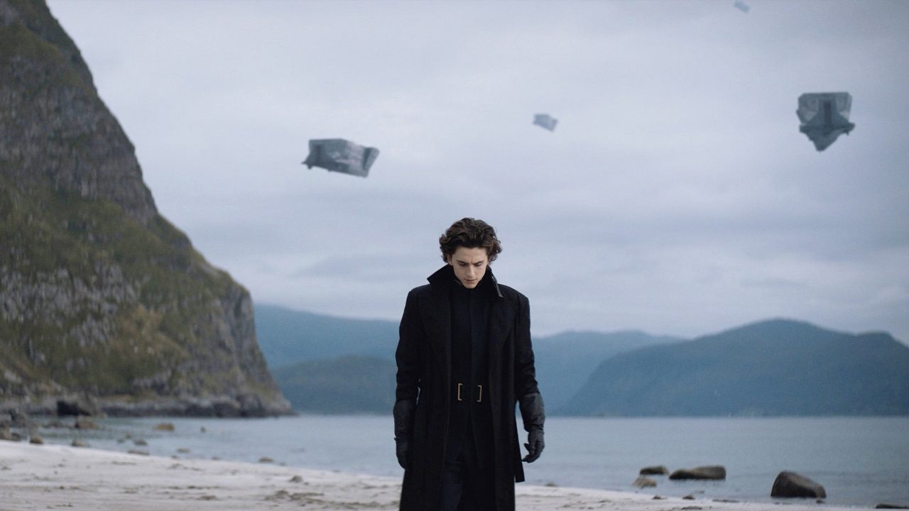 Diuna 2 zabierze widzów do innych światów na dłużej, źródło grafiki: Diuna; reż. Denis Villeneuve; Warner Bros.; 2021.