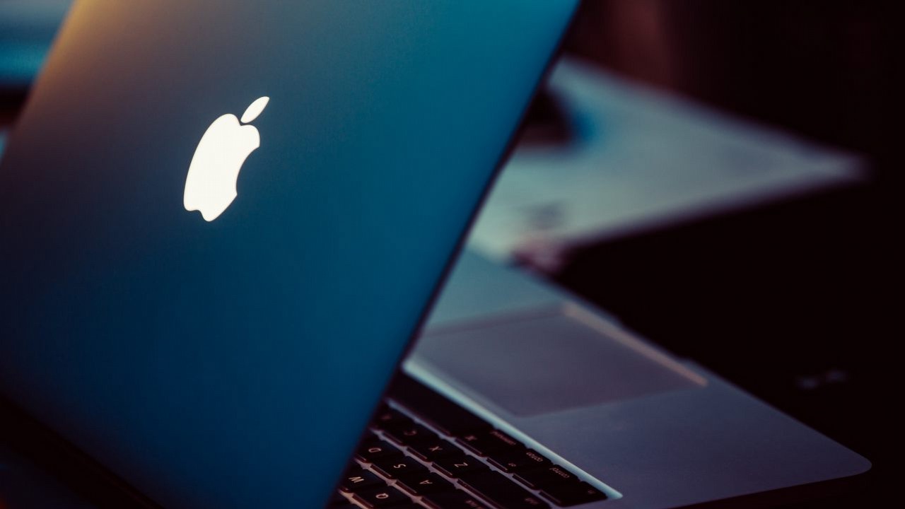 Steam porzuca kolejne systemy; tym razem padło na Apple, źródło grafiki: Unsplash | Wes Hicks..