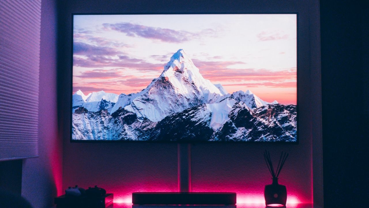 Windows na telewizorach jest coraz bliżej, źródło grafiki: Unsplash | Jan Böttinger..