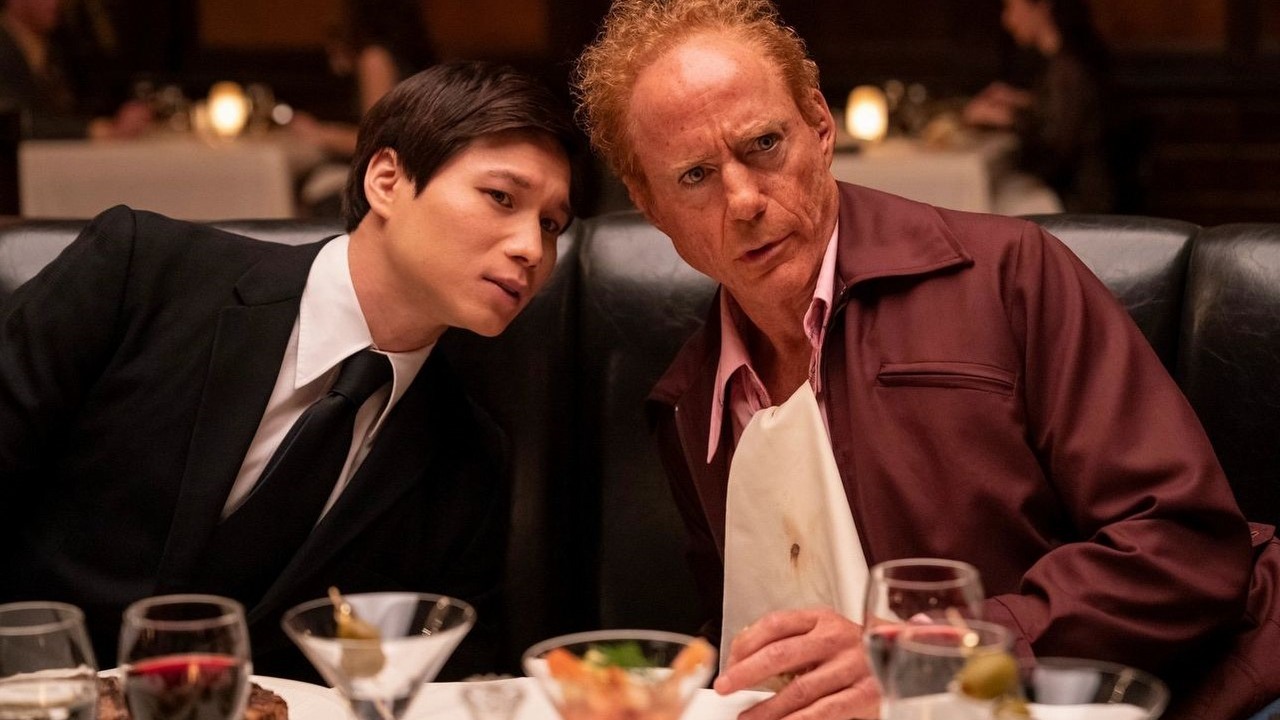 Robert Downey Jr. nie do poznania; aktor w zwiastunie szpiegowskiego serialu, źródło grafiki: The Sympathizer, Park Chan-wook. Don McKellar, HBO, 2024.