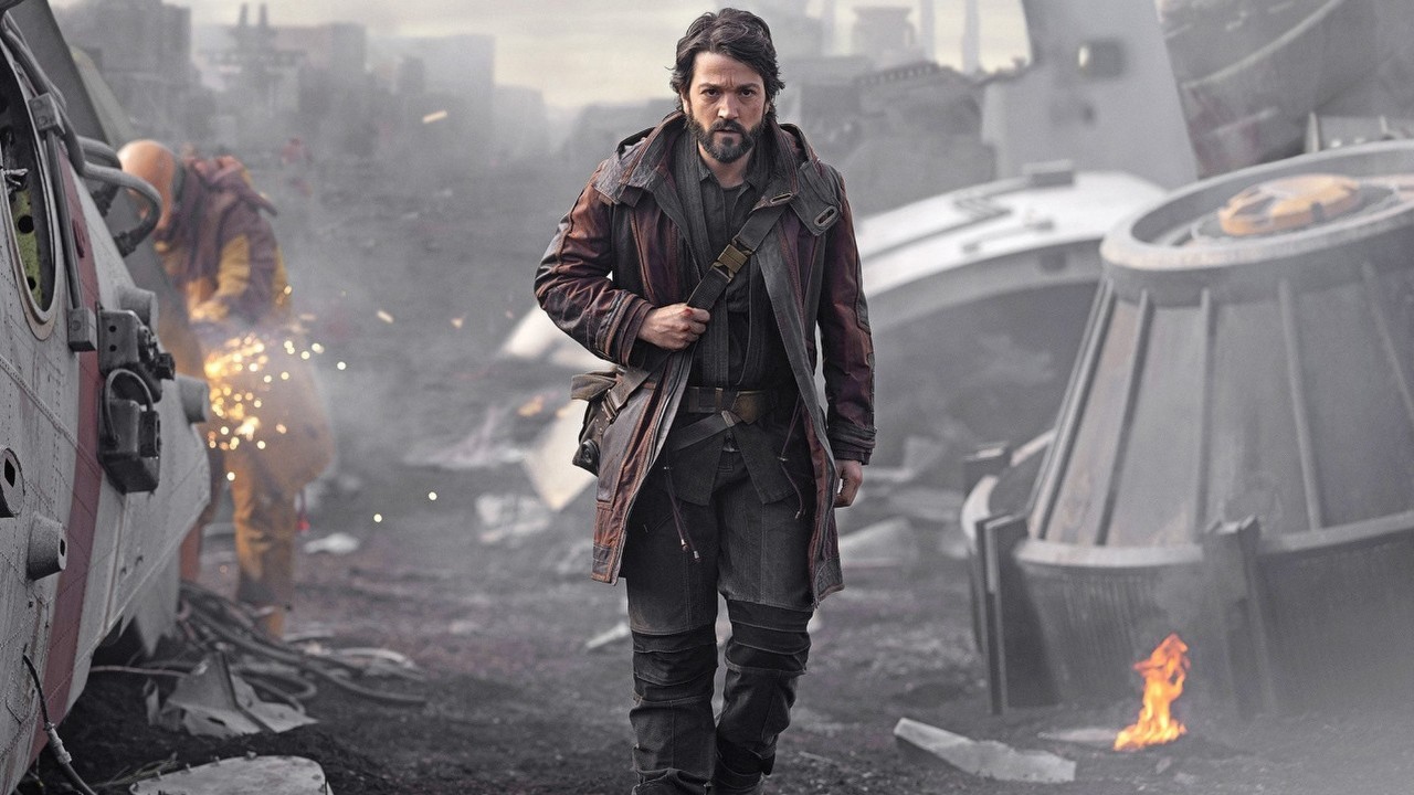 Diego Luna z Andora o tym, co czeka Cassiana w 2. sezonie, źródło grafiki: Andor; Tony Gilroy; Disney; 2022.