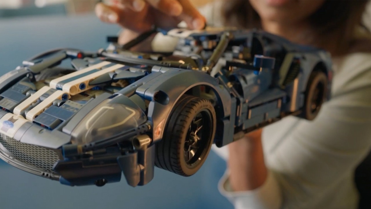 Zestawy LEGO Technic dla miłośników motoryzacji w wyprzedaży na Amazon.pl, źródło grafiki: Amazon; materiały promocyjne.