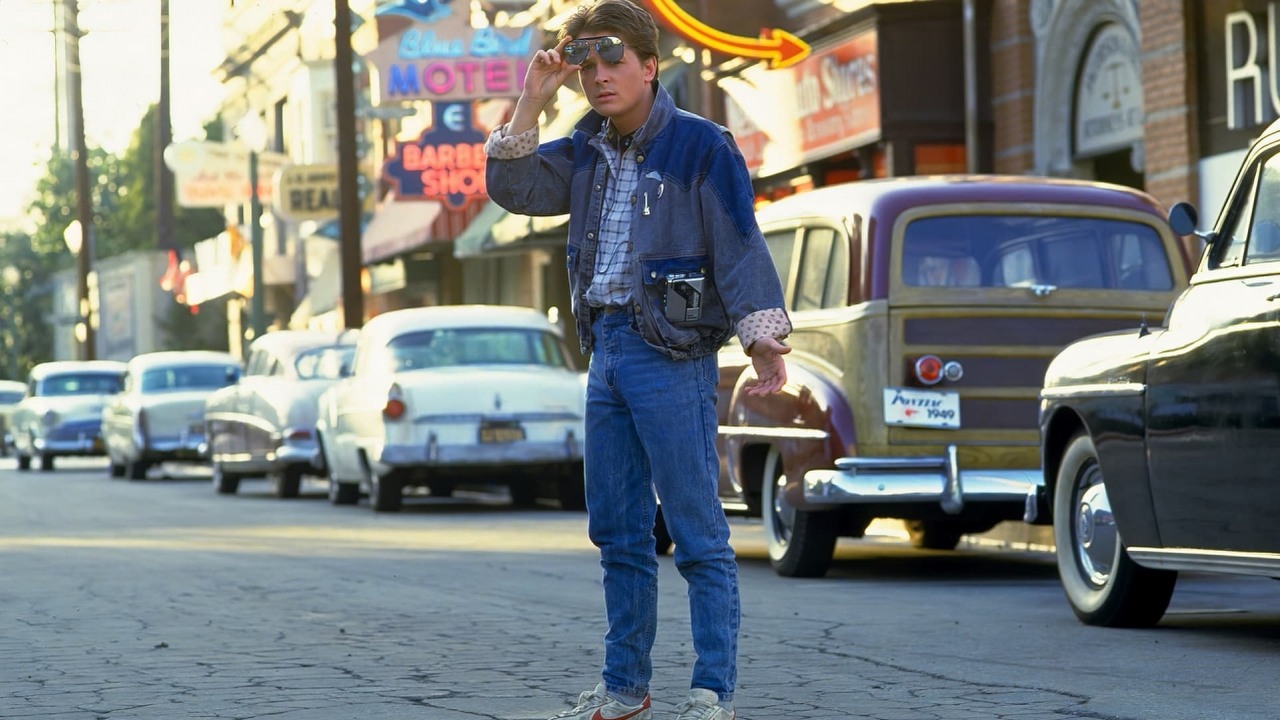 Widziałeś tę wskazówkę dla Marty'ego w Powrocie do przyszłości? Ukryto ją pod koniec filmu, źródło grafiki: Powrót do przyszłości; reż. Robert Zemeckis; Universal Pictures; 1985.