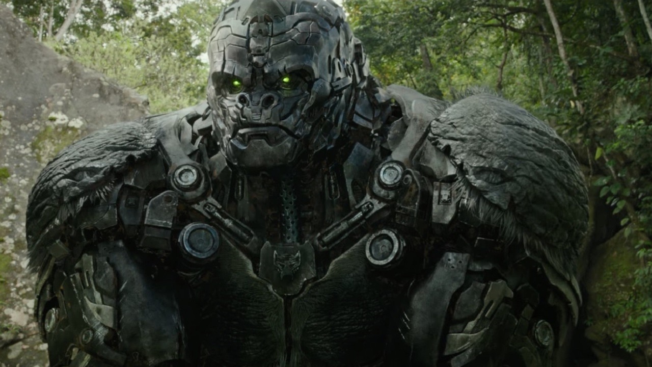 Optimus ratuje świat przed Unicronem na nowym zwiastunie Transformers: Przebudzenie bestii, źródło grafiki: Transformers: Przebudzenie bestii; Steven Caple Jr.; Paramount Pictures; 2023.