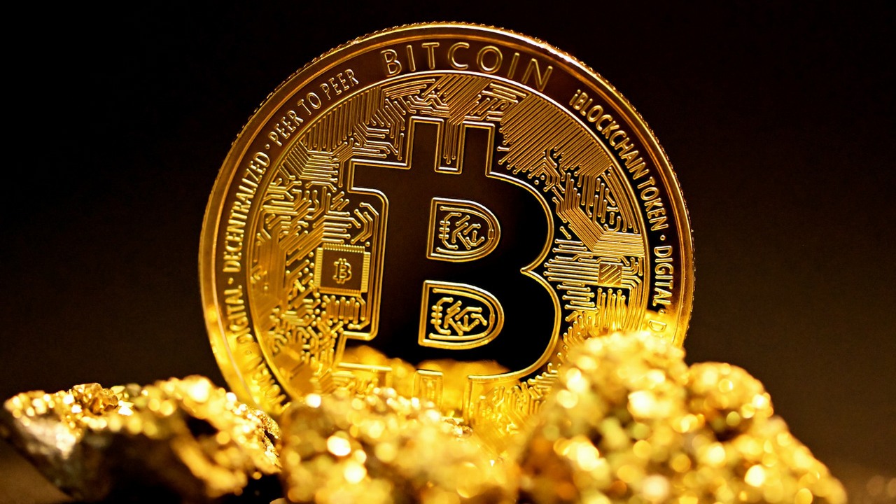 Fatalny błąd; użytkownik wysyłał bitcoiny warte 1,5 mln dolarów na zły adres, źródło grafiki: Unsplash | Kanchanara.