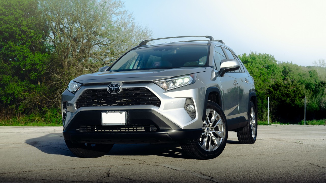 Potężny problem Toyoty: lokalizacja 2 milionów samochodów udostępniana przez dekadę, źródło grafiki: Unsplash | Krish Parmar.