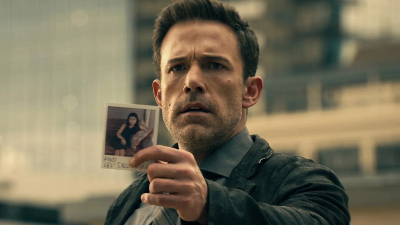 Ben Affleck mierzy się z jedną największych porażek w swojej karierze przez nowy film sci-fi, źródło grafiki: Hypnotic; Robert Rodriguez; Solstice Studios; 2023.
