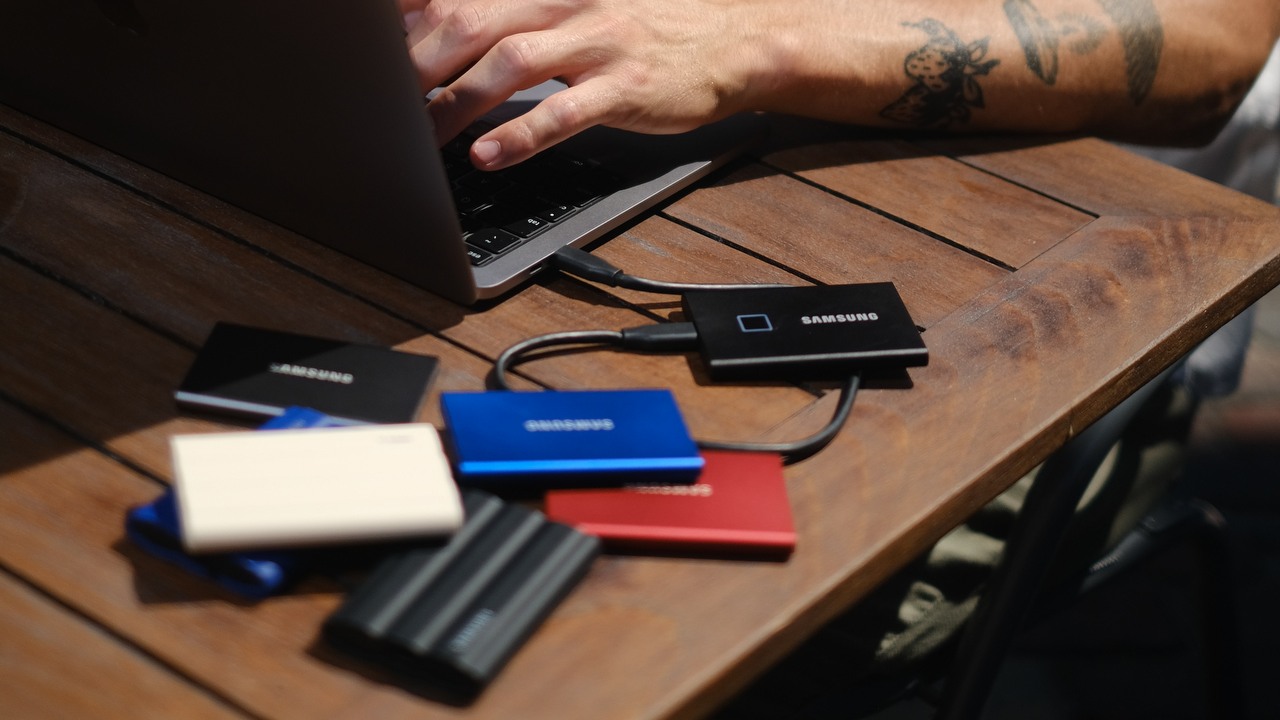 Niemal połowa graczy posiada dyski 1 TB lub większe; powodem nowy standard gier wideo, źródło grafiki: Unsplash | Benjamin Lehman.