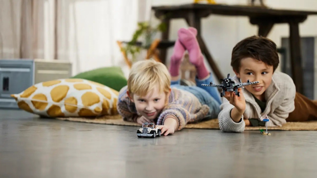 Zestaw LEGO Indiana Jones w promocji na Allegro, źródło grafiki: LEGO; materiały promocyjne.