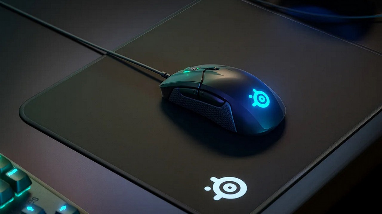 Akcesoria dla graczy z obniżkami cen w Media Markt, źródło grafiki: Steelseries.