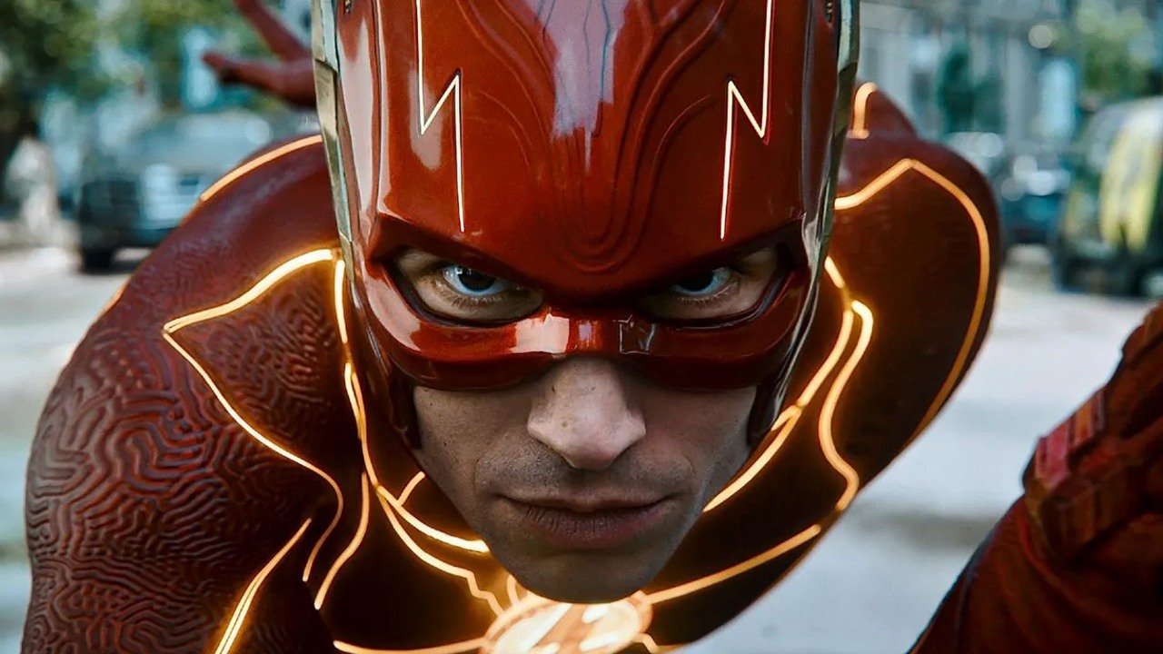 Czy ktoś zastąpi Ezrę Millera w ewentualnej kontynuacji The Flash? Reżyser komentuje, źródło grafiki: The Flash, Andy Muschietti, DC Entertainment, 2023.
