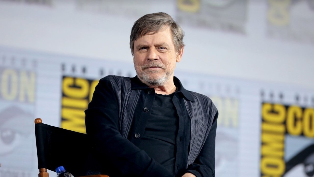 Mark Hamill użyczył głosu aż dwóm postaciom w Awatar: Legenda Aanga. Jedna Was zaskoczy, źródło grafiki: Flickr.com, Gage Skidmore; Mark Hamill, San Diego Comic Con, 2019..