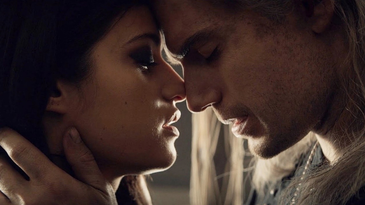 Henry Cavill i Anya Chalotra zawalczyli o właściwe pokazanie relacji Geralta i Yen w Wiedźminie, źródło grafiki: Wiedźmin; Lauren Schmidt Hissrich; Netflix; 2019.