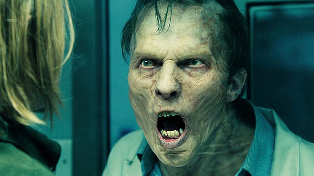 Usunięcie tej sceny z hitu o zombie wiązało się z dużymi kosztami; na zmianę zakończenia wydano 25 mln dolarów, źródło grafiki: World War Z, Marc Forster, Paramount Pictures, 2013.