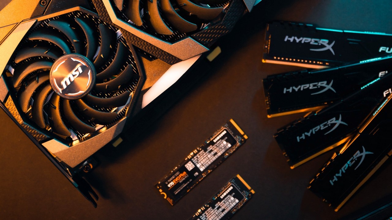 Przygotujcie się na jeszcze szybsze dyski; PCIe 6.0 i 7.0 nadchodzą, źródło grafiki: Martin Katler / Unsplash.