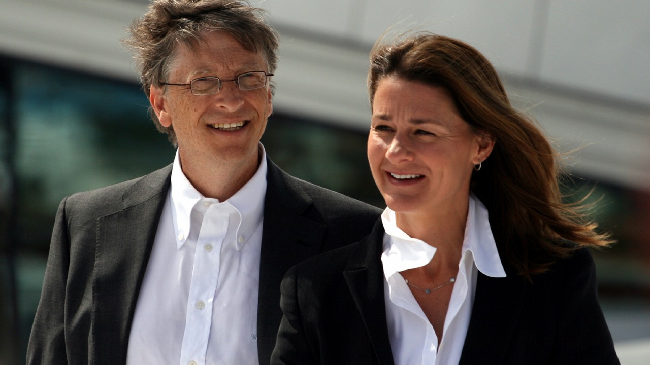 W 1977 roku Bill Gates został aresztowany, a Microsoft wykorzystał jego zdjęcie w Windowsie, źródło grafiki: Wikipedia/Kjetil Ree CC BY-SA 3.0.