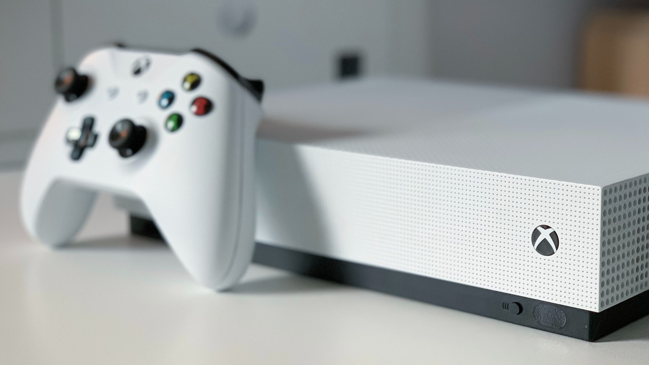 Xbox One idzie w odstawkę, Microsoft w końcu skupi się na obecnej generacji, źródło grafiki: Unsplash, Louis-Philippe Poitras.