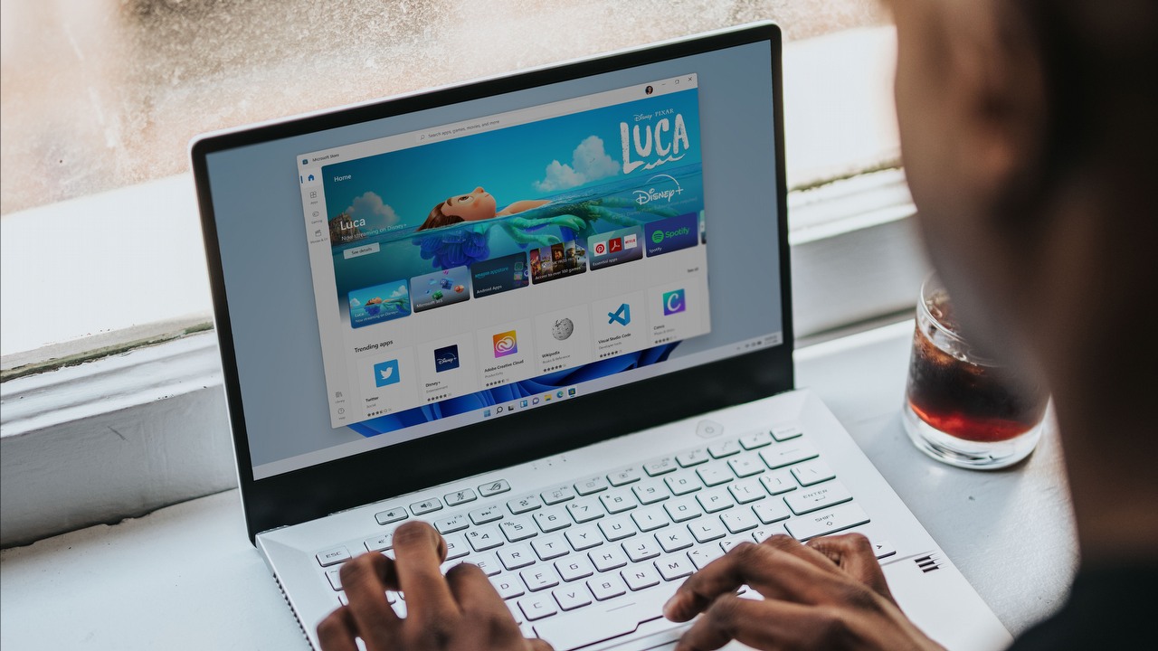 Tych funkcji zabraknie w nowym Eksploratorze Plików Windowsa 11, źródło grafiki: Unsplash | Windows.