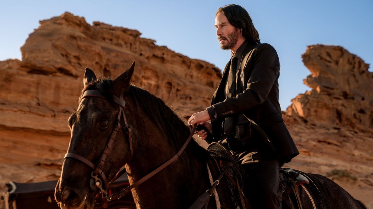 „Niewyobrażalnie obrzydliwy”. Słynny reżyser ostro o Johnie Wicku 4, źródło grafiki: John Wick 4; reż. Chad Stahelski; Lionsgate; 2023.