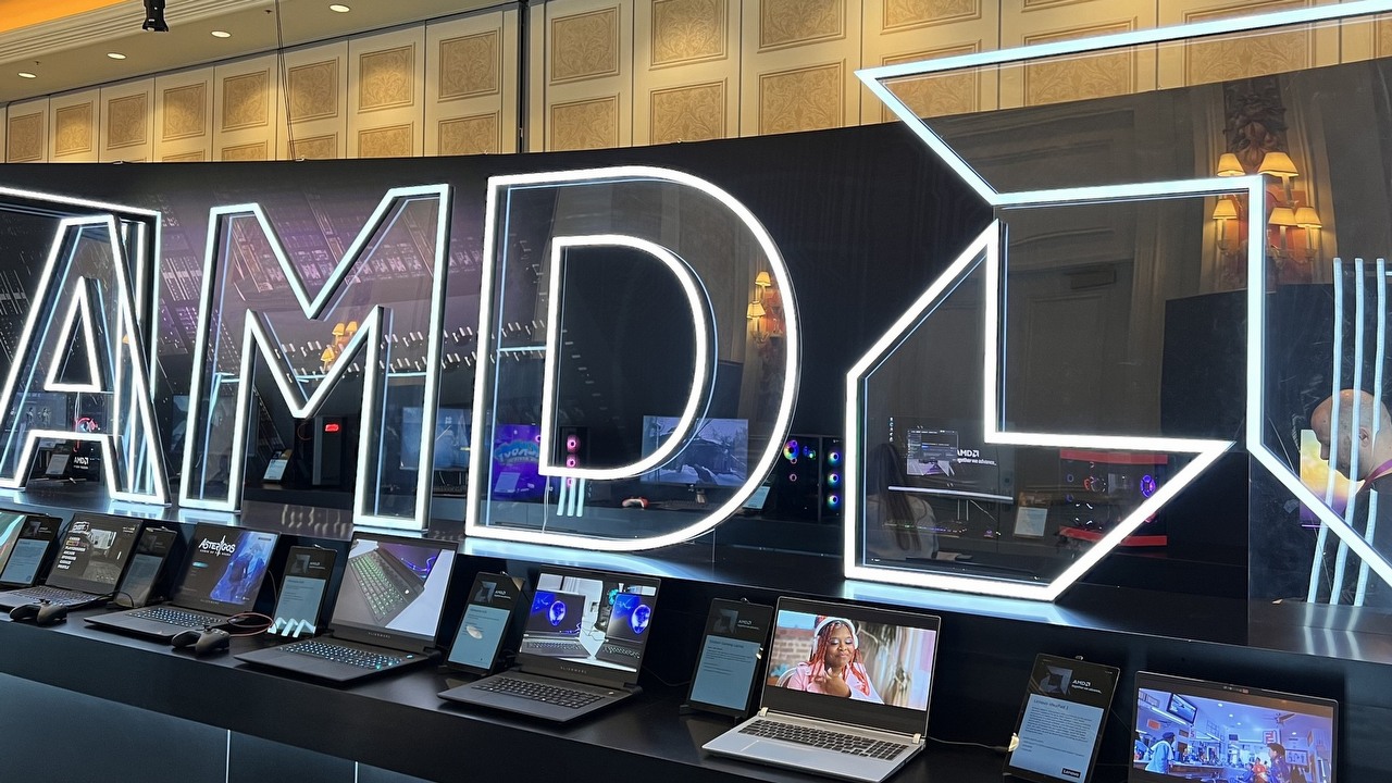 AMD może blokować DLSS w niektórych grach AAA, źródło grafiki: Facebook – AMD.