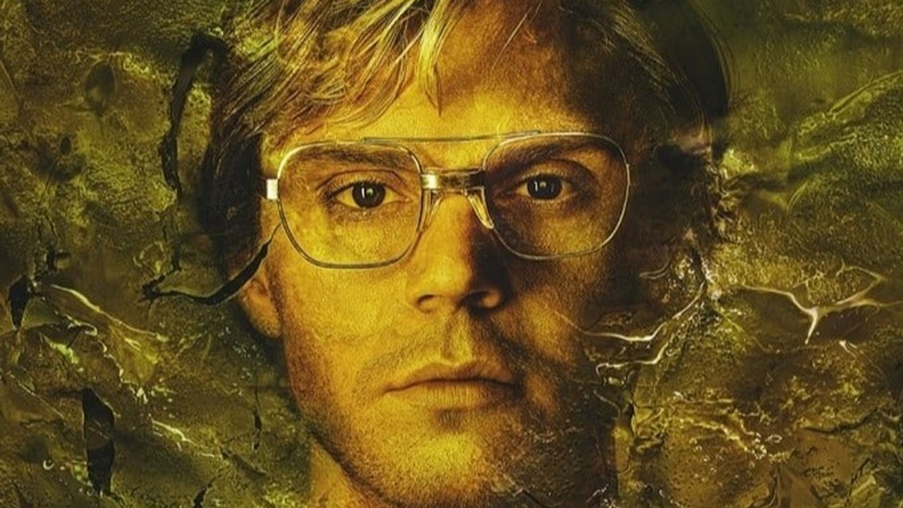 Twórca Dahmera z Netflixa przenosi się do Disneya. Co to oznacza dla 2. sezonu Potwora?, źródło grafiki: Dahmer – Potwór: Historia Jeffreya Dahmera, Ryan Murphy, Netflix..