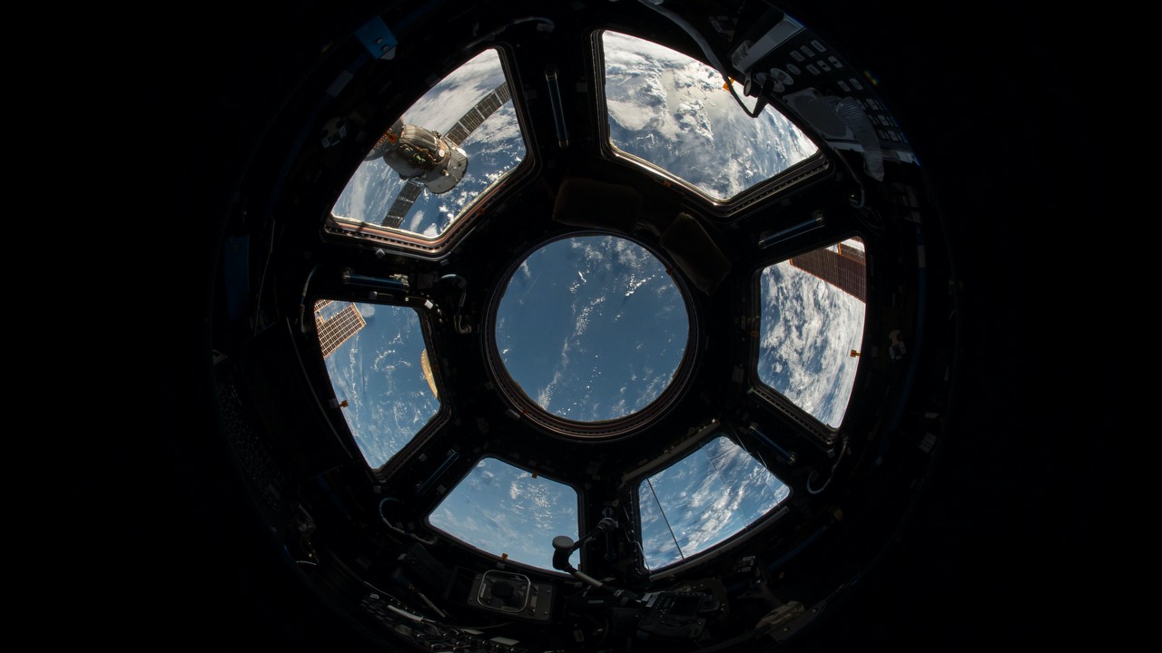 NASA opracowało efektywny system odzyskiwania wody w kosmosie, źródło grafiki: Unsplash | NASA.