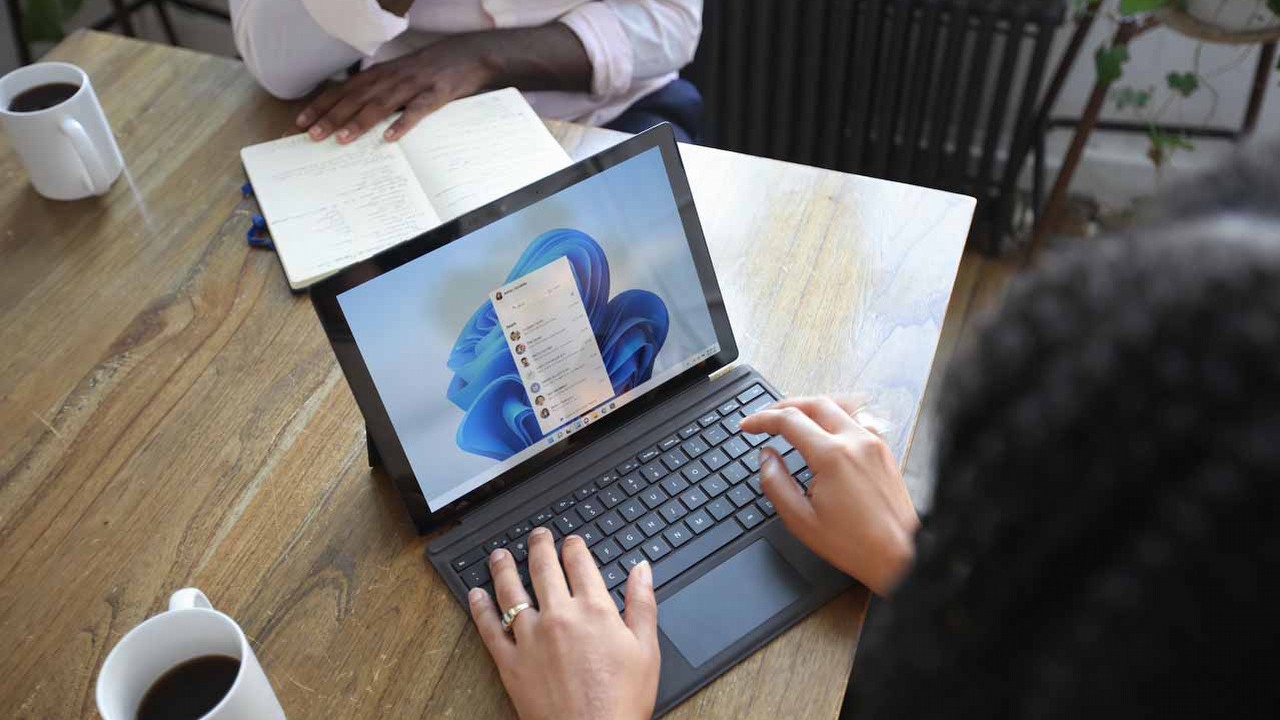 Przyszłość Windowsa jest w chmurze; Microsoft prezentuje swoją wizję systemu, źródło grafiki: Unsplash | Windows.