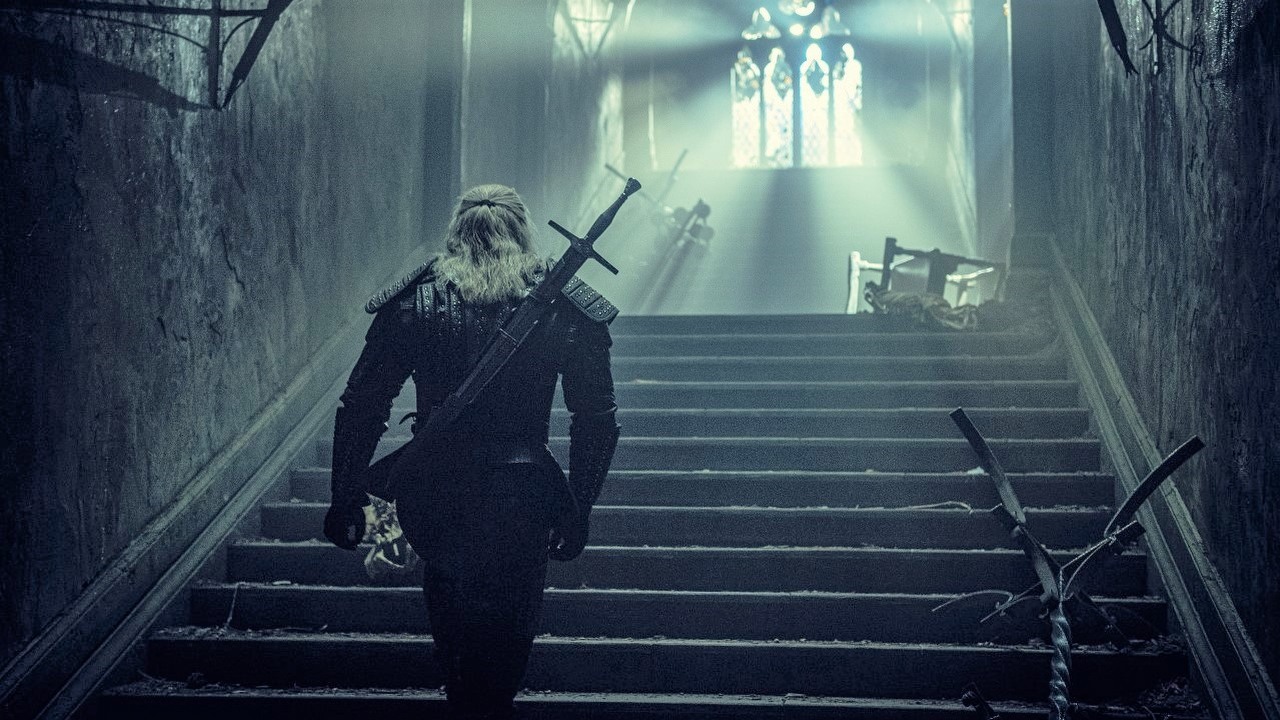 Liam Hemsworth zatracił się w przygotowaniach do roli wiedźmina. „Jego reżim treningowy jest szalony”, źródło grafiki: Wiedźmin; Lauren Schmidt Hissrich; Netflix; 2019.