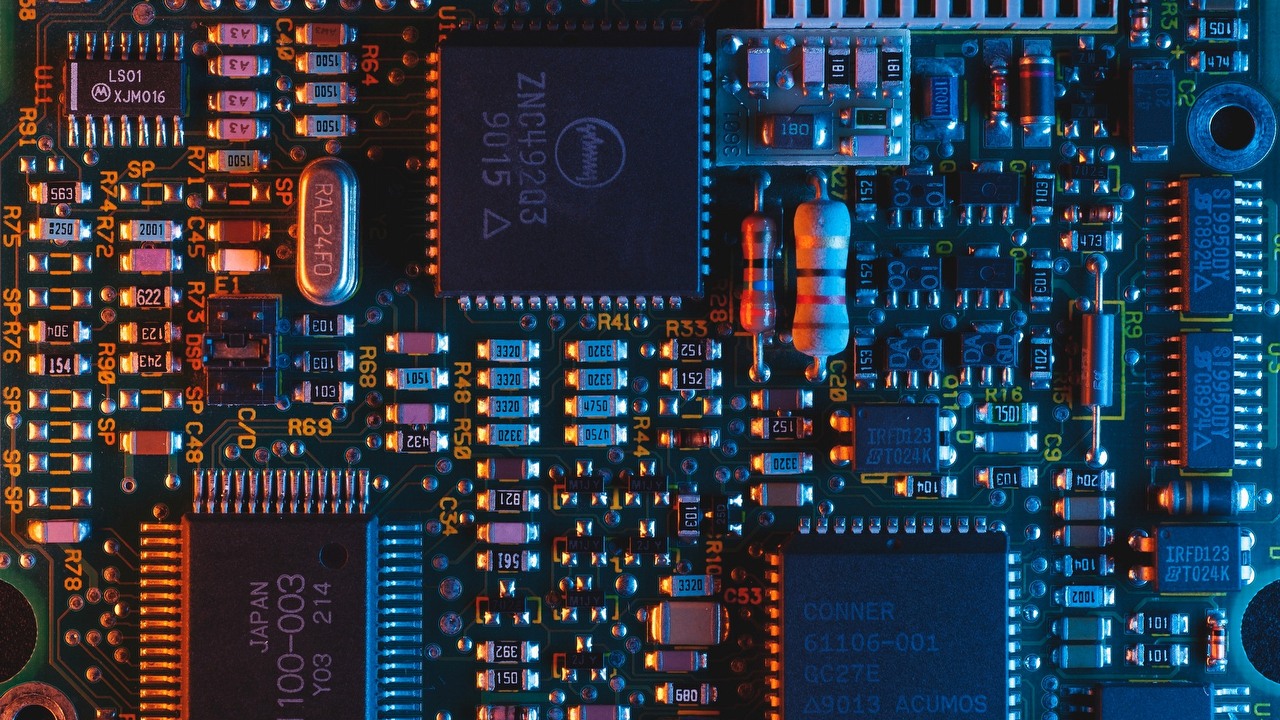 Pamięci GDDR7 w 2024 roku - to szansa na prawdziwą rewolucję w kartach graficznych, źródło grafiki: Unsplash / Umberto.