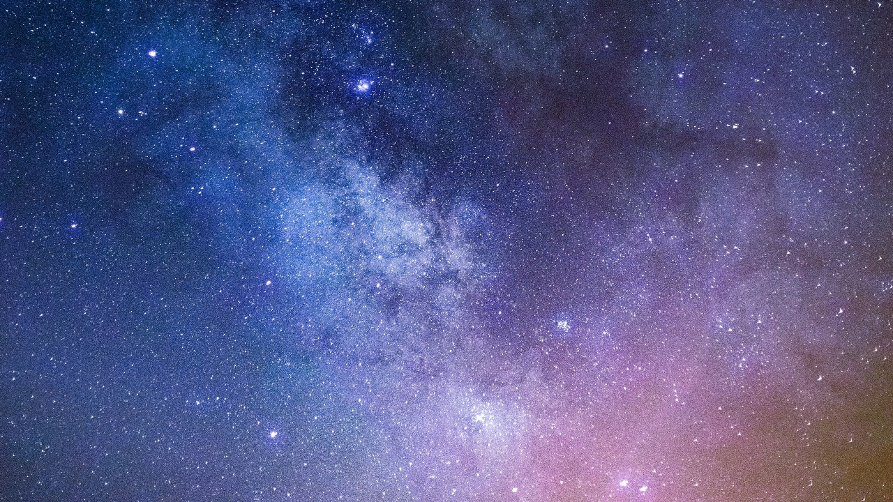 Virgin Galactic ma powody do świętowania, pierwszy komercyjny lot zakończony sukcesem, źródło grafiki: Unsplash | Andy Holmes.