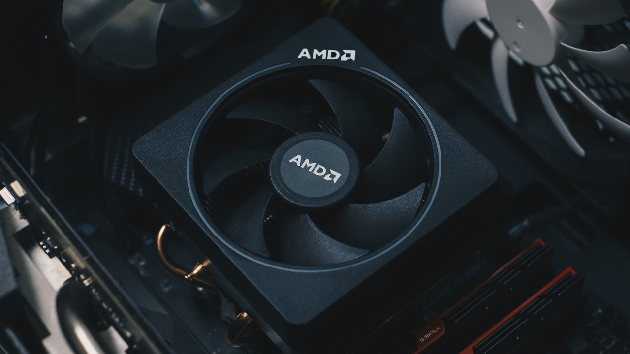 AMD to król Linuxa; wyniki mówią jasno, źródło grafiki: Vladimir Malyutin | Unsplash.