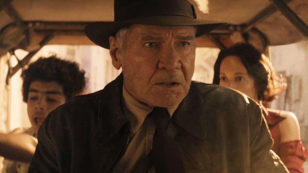 Indiana Jones 5 z efektem odwrotnym do blockbusterów. Zaczął ze złymi recenzjami, a teraz wszystko się zmieniło, źródło grafiki: Indiana Jones 5, James Mangold, Disney, 2023..
