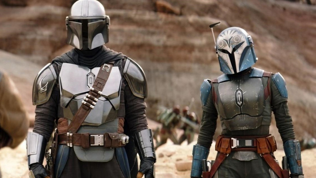 Ten bohater powróci w Mandalorianinie? „Powstanie z popiołów jest możliwe”, źródło grafiki: Mandalorianin, Jon Favreau, Lucasfilm, 2019.