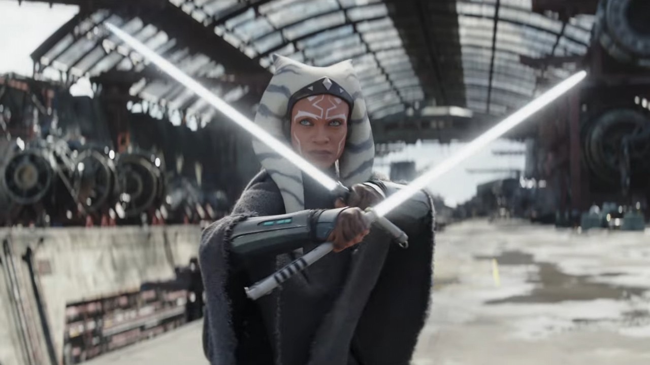 Wielki admirał Thrawn w pełnej krasie w zwiastunie Ahsoki, źródło grafiki: Ahsoka; Dave Filoni; Disney+; 2023.
