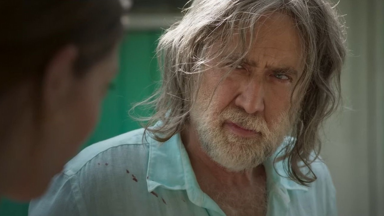Nicolas Cage jako wieczny plażowicz ze zdolnościami niczym John Wick w zwiastunie nowej komedii akcji, źródło grafiki: The Retirement Plan, Tim Brown, Falling Forward Films, 2023.