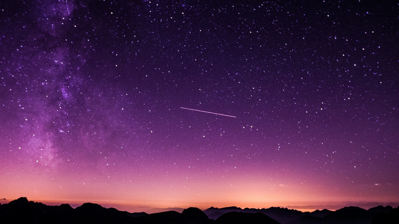 Prywatny lot pasażerski Virgin Galactic już w sierpniu, firma podała dokładną datę, źródło grafiki: Unsplash | Vincentiu Solomon.